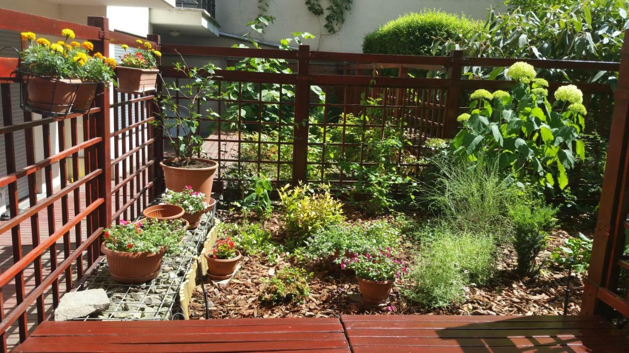 Apartmán Downtown Garden Isle In Urban Style-Free Parking Budapešť Exteriér fotografie