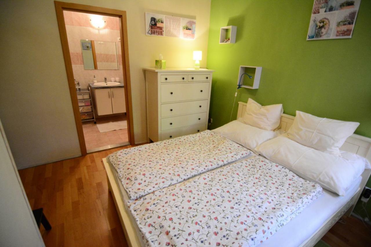 Apartmán Downtown Garden Isle In Urban Style-Free Parking Budapešť Exteriér fotografie