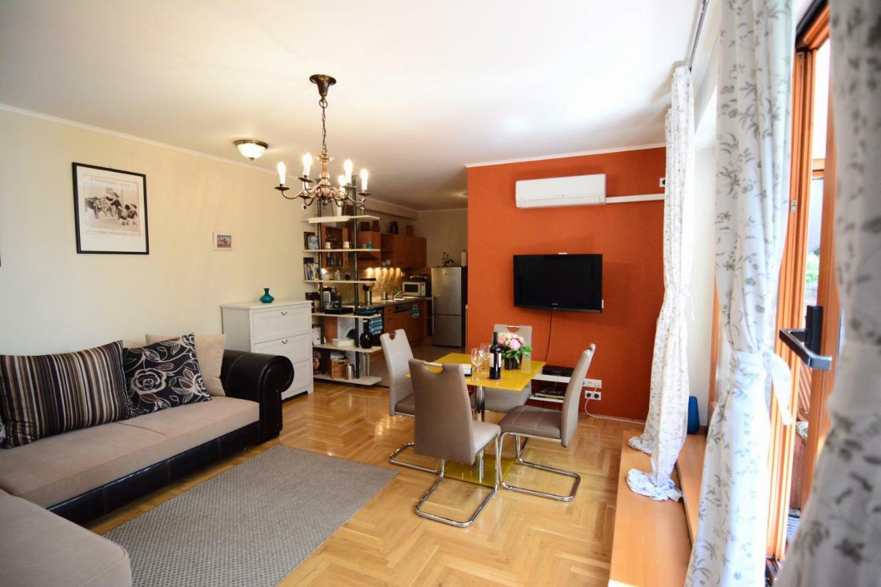 Apartmán Downtown Garden Isle In Urban Style-Free Parking Budapešť Exteriér fotografie